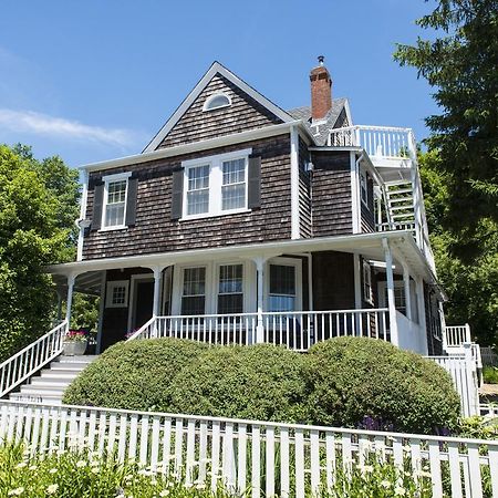 Crocker House Inn Винярд Хейвън Екстериор снимка
