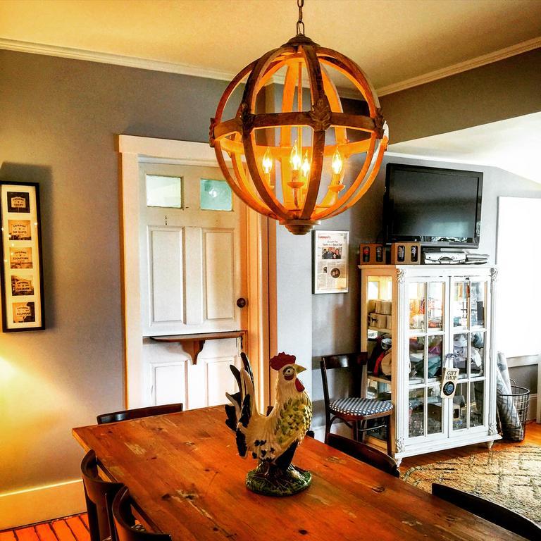 Crocker House Inn Винярд Хейвън Екстериор снимка